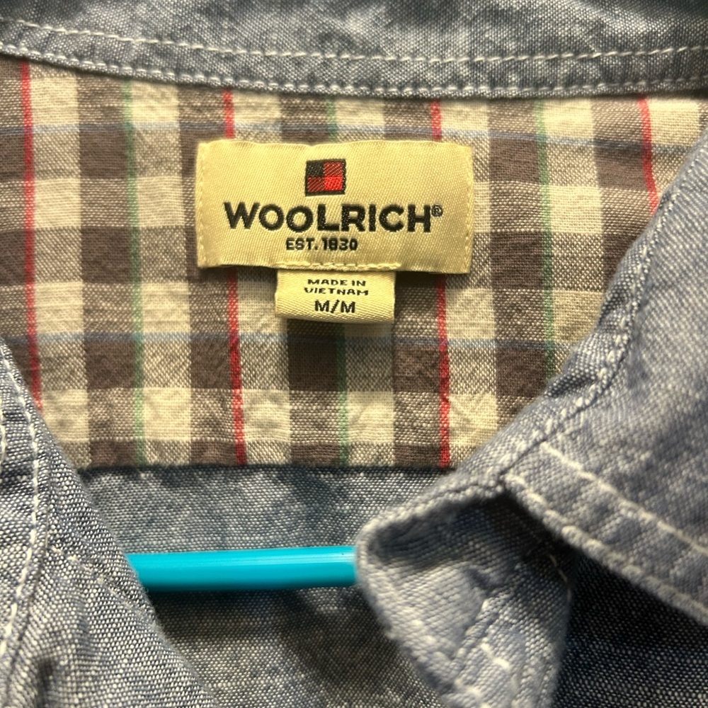 Woolrich Size Medium Men’s Button Down Shirt - image 4